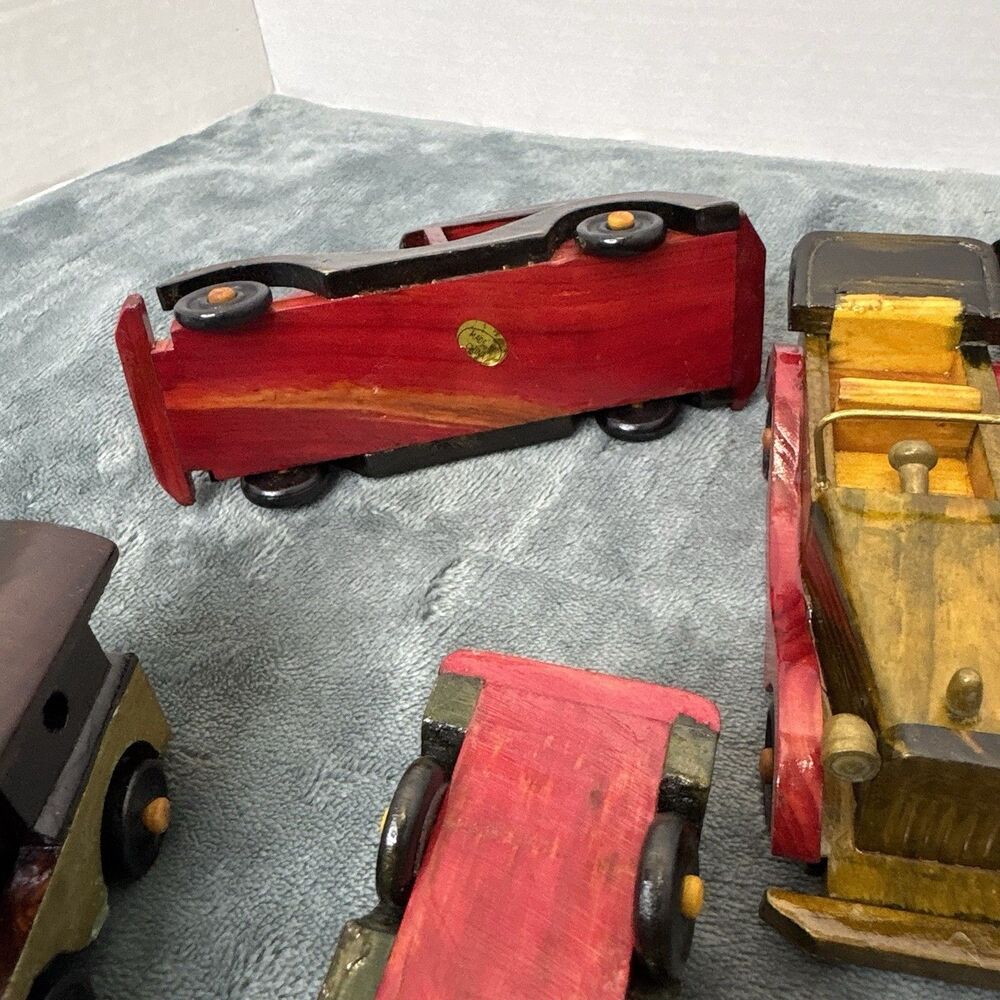Lot 6 Vintage Handmade Wooden Cars Vehicles Toys Trucks Trains Handmade Painted - Picture 14 of 16